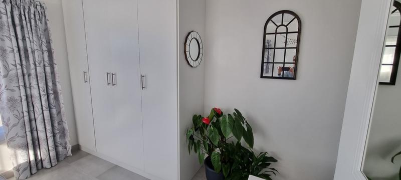 2 Bedroom Property for Sale in Tergniet Western Cape